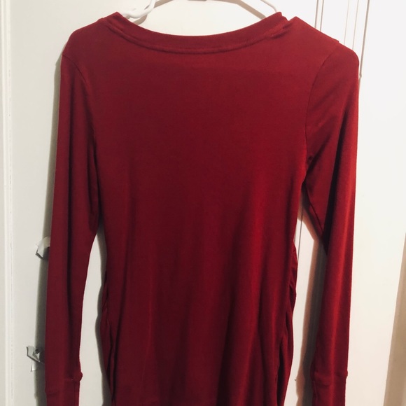 GAP MATERNITY TOP. RED. SMALL - Picture 6 of 7